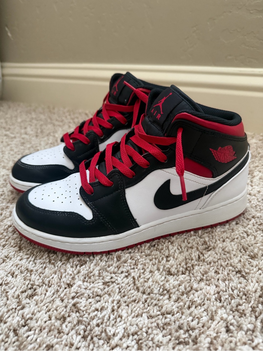 Jordan Youth High-Top Sneakers in Black/White/Red